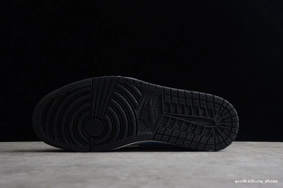 DC0774-041 University (W) Jordan Low  Blue Black 1 DC0774-041 White 0408